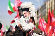 خداحافظی با قائد شهید امت در میان دریایی از اشک و پرچم‌های سرخ؛ آخرین وداع با پیکر مطهر در تهران